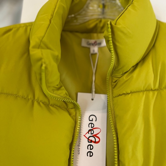 GeeGee Puff Vest in Avocado - NWT - Small - Picture 3 of 3